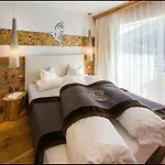 Aparthotel Alpinlodge &