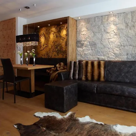 Alpinlodge & Lejlighedshotel