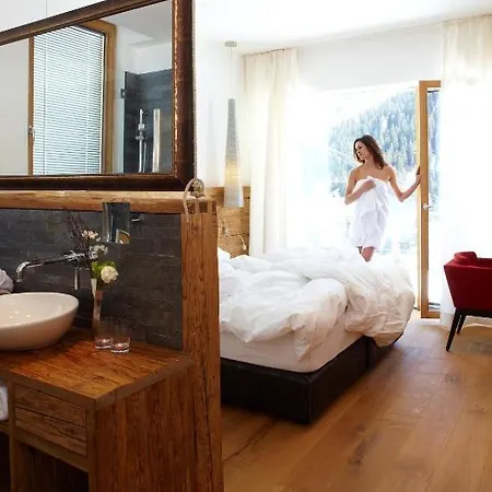 Alpinlodge & 5*